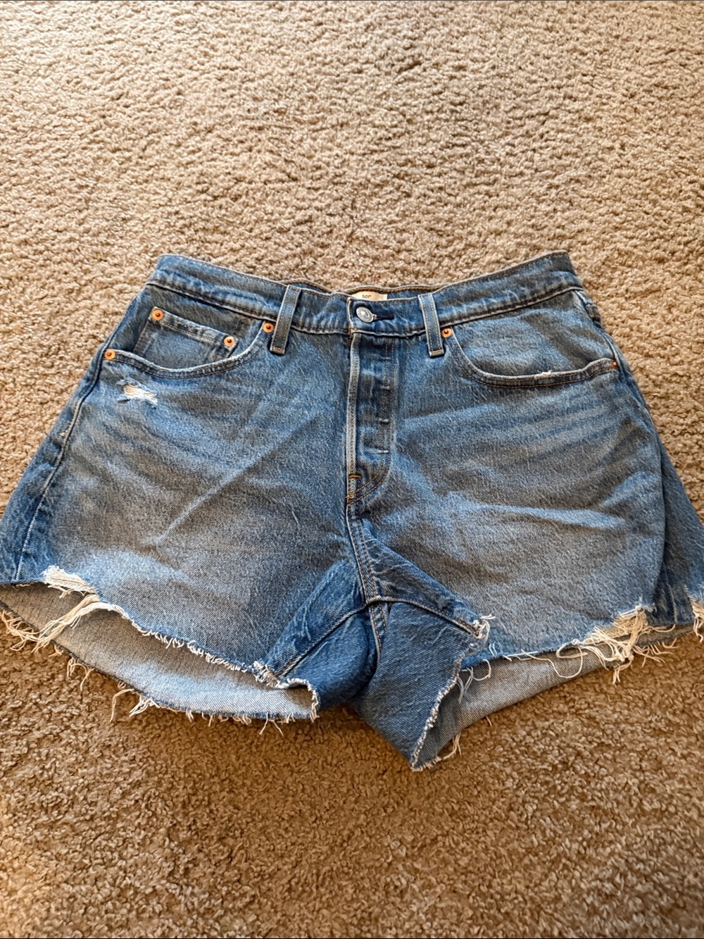 Levi's Frayed Hem High-Rise Denim Shorts in Blue